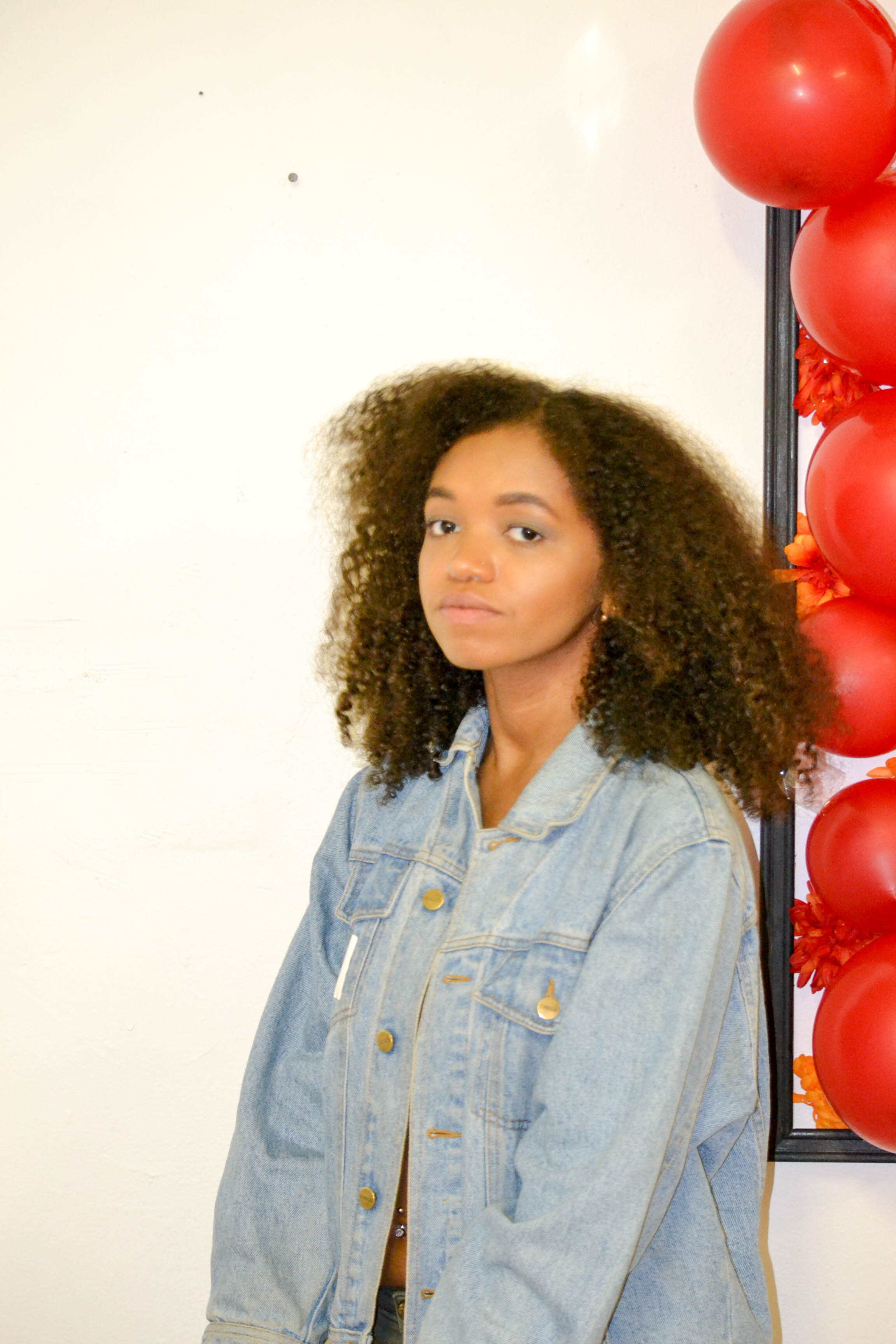 taylor augusta assuage red balloons la kuro